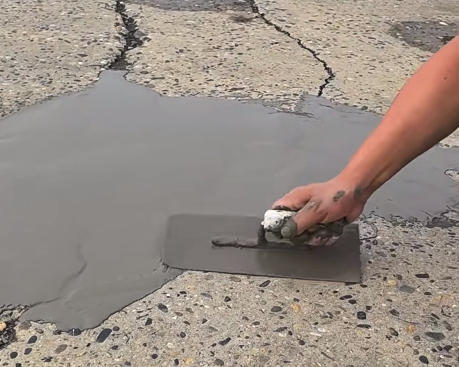 京山CGM 高效薄层道路修补料（CGM 道路抢修料）
